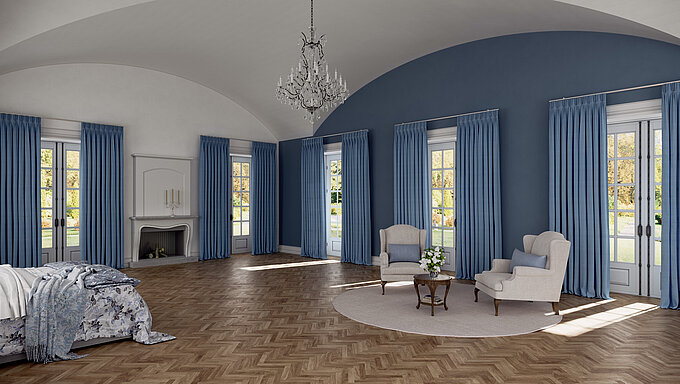 Klassischer Raum mit hohen Decken, weissen Wänden und MHZ Vorhängen in Blau vor bodentiefen Fenstern.