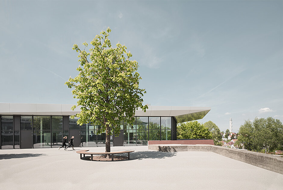 Metallbehang s_enn am Berufsschulzentrum in Rottweil