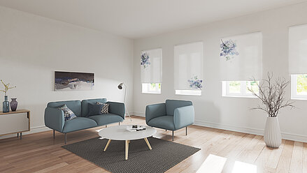 Helles Wohnzimmer mit weissen, floral bedruckten Wabenplissees, die smart-home-kompatibel sind.