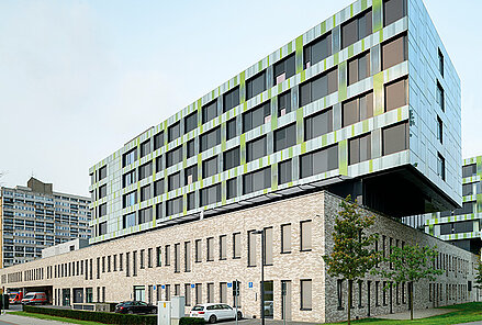 Metallbehang s_onro am Klinikum in Hannover