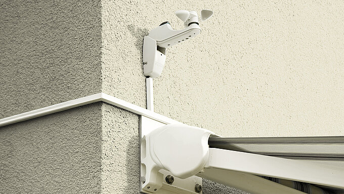 [Translate to Französisch:] MHZ Markise WIndfühler Smart Home 