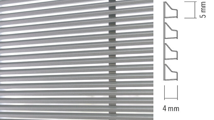 [Translate to Französisch:] MHZ Metallbehänge S_Enn Profilansicht Aussen