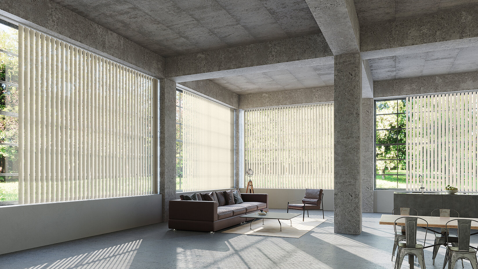 Moderner Loft-Wohnraum mit grossen Fenstern und hellen Lamellenvorhängen, Sofa, Esstisch und Betonwänden