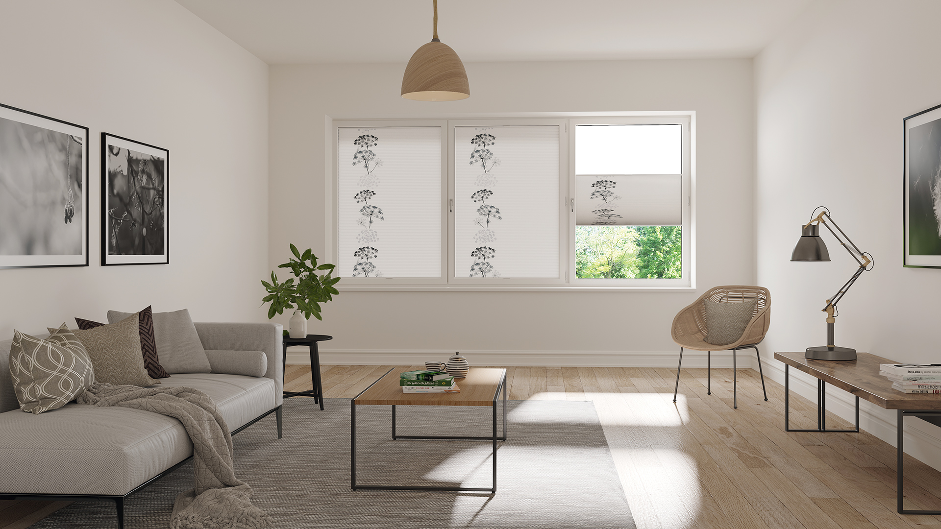 MHZ Wabenplissees mit Blumenmotiv im hell eingerichteten Wohnzimmer – natürliche Lichtdurchlässigkeit und dezente Dekoration.